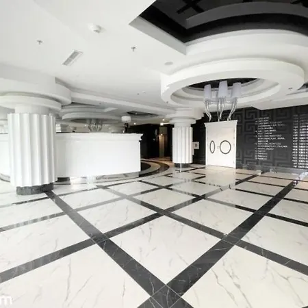 Hanza Tower Deluxe Sauna & Jacuzzi & Pool *
