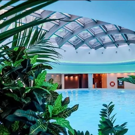 Apartment Hanza Tower Deluxe Sauna & Jacuzzi & Pool *